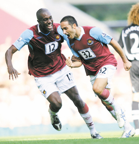 [图]莱昂纳多传射李新翔破门 上海海港3-1河南队五轮不败