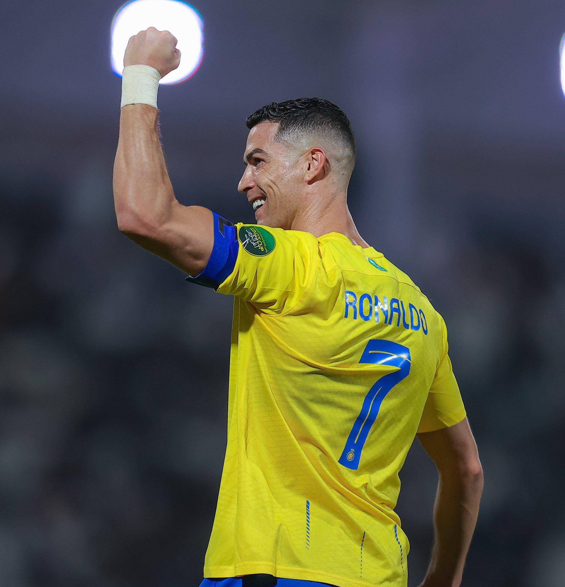 意甲综合：尤文图斯5球大胜克雷莫内塞