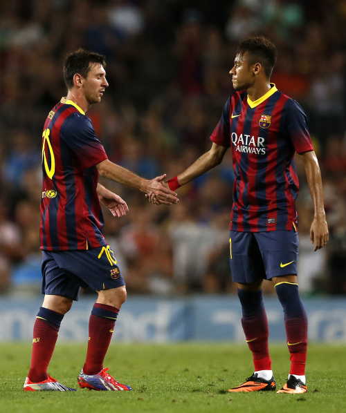 [中超]泽卡双响 山东泰山主场取胜